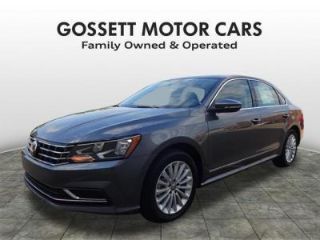 Used 2017 Volkswagen Passat SE in Memphis, Tennessee