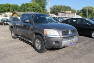 Used 2006 Mitsubishi Raider DuroCross in Grand Island, Nebraska