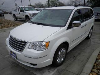 Used 2010 Chrysler Town & Country Limited Edition in Naperville, Illinois