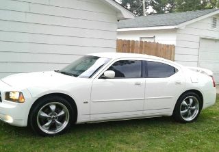 Used 2010 Dodge Charger SXT in Newport, Arkansas