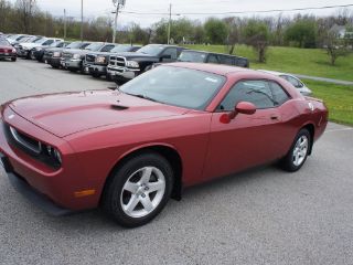 Dodge Challenger SE 2010