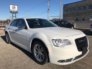 Used 2016 Chrysler 300 C in Muskegon, Michigan