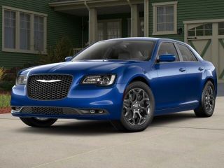 Used 2018 Chrysler 300 S in Farmington Hills, Michigan