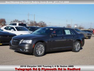 Used 2018 Chrysler 300 Touring in Redford, Michigan