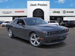 Used 2015 Dodge Challenger SXT in Countryside, Illinois