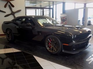 Used 2016 Dodge Challenger SRT in Kaukauna, Wisconsin