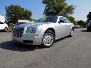 Used 2005 Chrysler 300 Base in Louisville, Kentucky