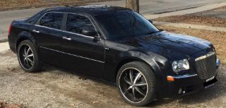 Used 2006 Chrysler 300 C in Peoria, Illinois