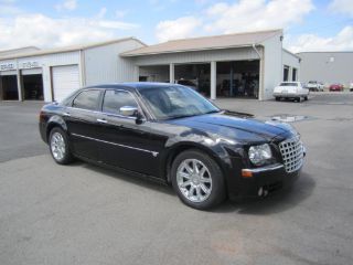 Used 2006 Chrysler 300 C in Searcy, Arkansas