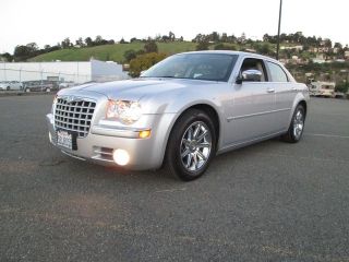 Used 2006 Chrysler 300 C in Hayward, California