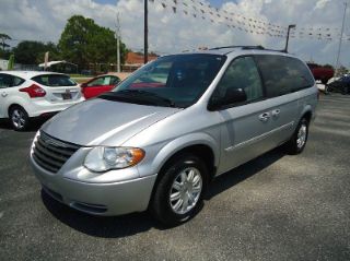 Used 2005 Chrysler Town & Country Touring in Englewood, Florida