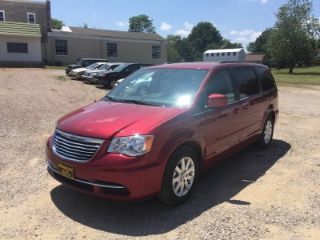 Used 2015 Chrysler Town & Country LX in Ottumwa, Iowa