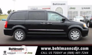 Used 2016 Chrysler Town & Country Touring in Troy, Missouri