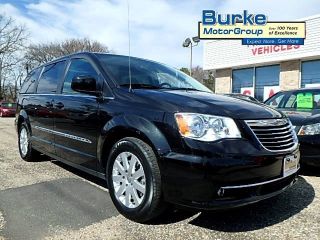 Used 2016 Chrysler Town & Country Touring in Cape May Court House, New Jersey
