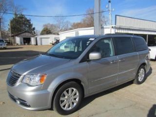Used 2016 Chrysler Town & Country Touring in Houston, Mississippi