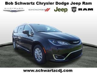 Used 2017 Chrysler Pacifica Touring-L in Indianapolis, Indiana