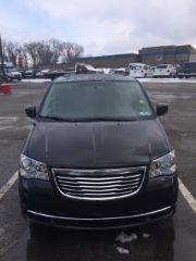 Used 2014 Chrysler Town & Country Touring in Natrona Heights, Pennsylvania