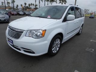 Used 2015 Chrysler Town & Country Touring in Inglewood, California
