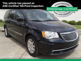 Used 2016 Chrysler Town & Country Touring in Saint Petersburg, Florida