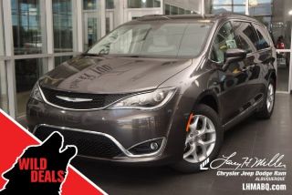 Used 2017 Chrysler Pacifica Touring-L in Albuquerque, New Mexico