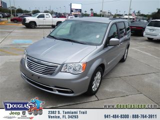Used 2014 Chrysler Town & Country Touring in Venice, Florida