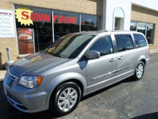 Used 2014 Chrysler Town & Country Touring in McHenry, Illinois