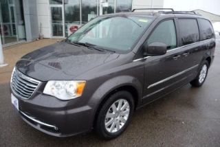 Used 2015 Chrysler Town & Country Touring in Appleton, Wisconsin
