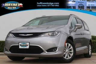 Used 2017 Chrysler Pacifica Touring-L in Pierre, South Dakota