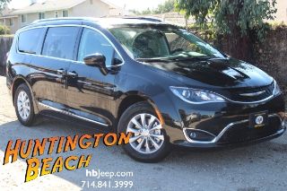 Used 2018 Chrysler Pacifica Touring-L in Huntington Beach, California