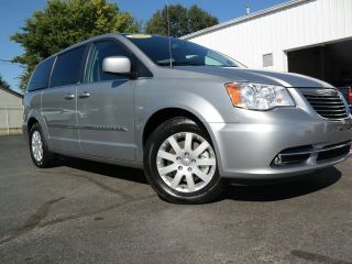 Used 2014 Chrysler Town & Country Touring in Seymour, Indiana