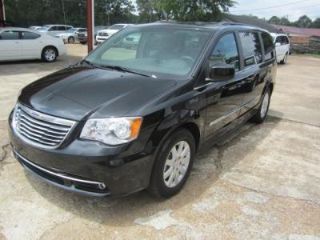 Used 2015 Chrysler Town & Country Touring in Houston, Mississippi