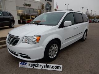 Used 2016 Chrysler Town & Country Touring in Xenia, Ohio