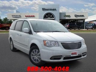 Used 2016 Chrysler Town & Country Touring in Skokie, Illinois