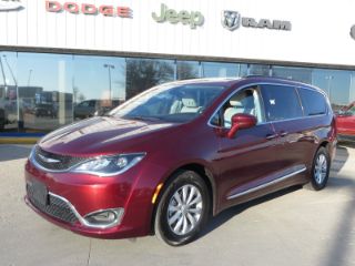 Used 2017 Chrysler Pacifica in Clay Center, Kansas