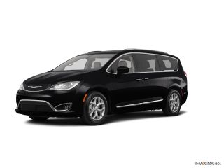 Used 2018 Chrysler Pacifica Touring-L in Salisbury, Massachusetts