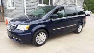 Used 2015 Chrysler Town & Country Touring in Macomb, Illinois