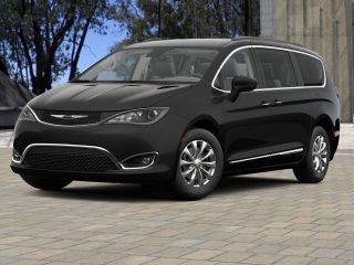 Used 2017 Chrysler Pacifica Touring-L in Sterling Heights, Michigan