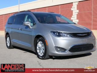 Used 2017 Chrysler Pacifica Touring-L in Norman, Oklahoma