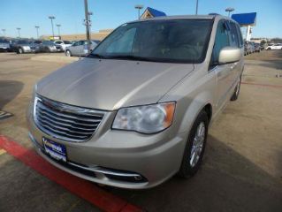 Used 2015 Chrysler Town & Country Touring in Fort Worth, Texas