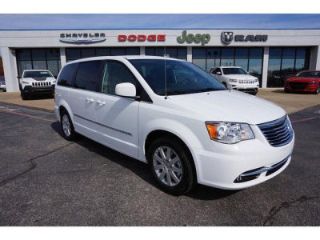 Used 2016 Chrysler Town & Country Touring in Columbia, Tennessee