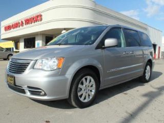 Used 2016 Chrysler Town & Country Touring in Broken Arrow, Oklahoma