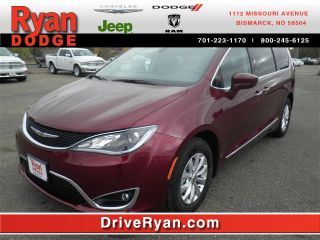 Used 2017 Chrysler Pacifica Touring-L in Bismarck, North Dakota