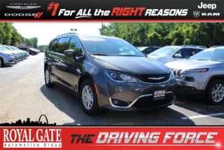 Used 2017 Chrysler Pacifica Touring in Ellisville, Missouri