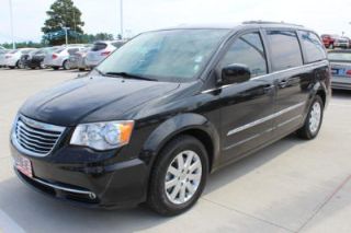 Used 2014 Chrysler Town & Country Touring in Texarkana, Texas