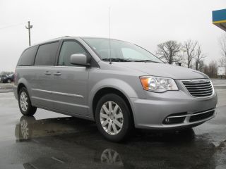 Used 2015 Chrysler Town & Country Touring in Mount Victory, Ohio