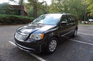 Used 2015 Chrysler Town & Country Touring in Ridgeland, Mississippi