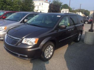 Used 2015 Chrysler Town & Country Touring in Smyrna, Delaware