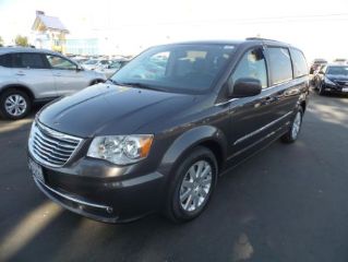 Used 2016 Chrysler Town & Country Touring in Burbank, California
