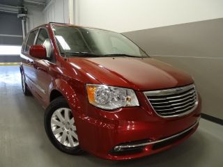 Used 2016 Chrysler Town & Country Touring in Charleston, South Carolina