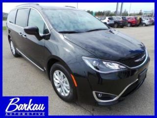 Used 2017 Chrysler Pacifica Touring-L in Stockton, Illinois
